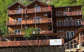 Livadhi Guesthouse